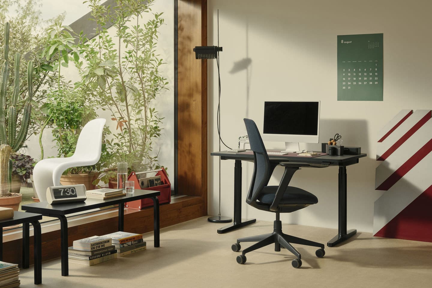Vitra Schreibtisch Höhenverstellbar